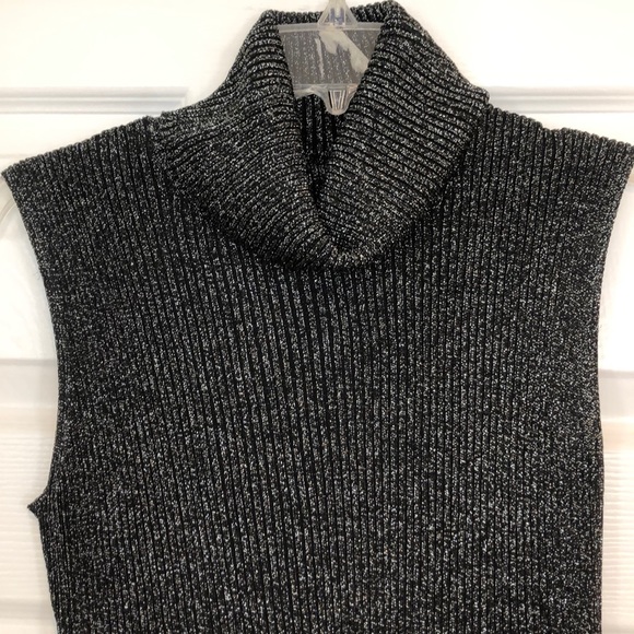 BCBG metallic tunic - Picture 3 of 6